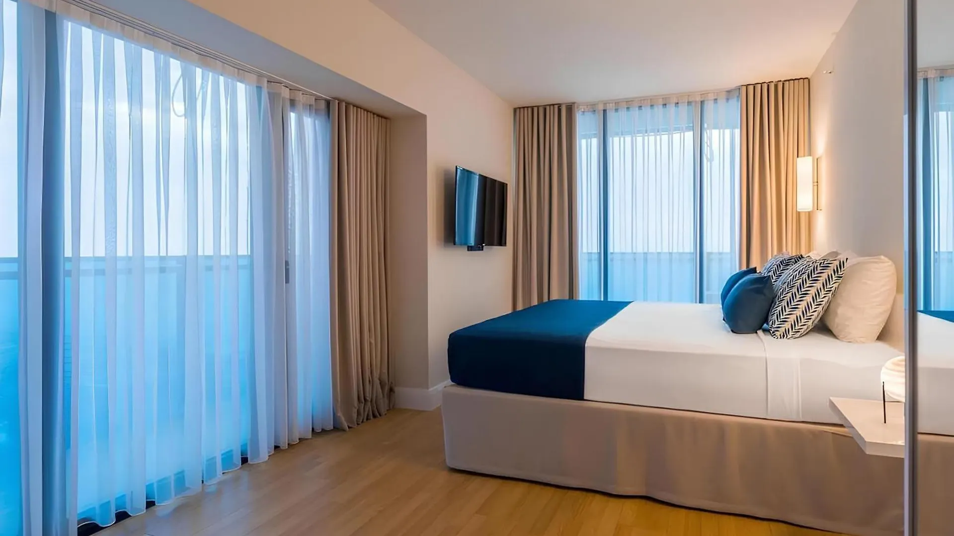 ***** דירה באטומי Orbi City Luxury Aparthotel גאורגיה
